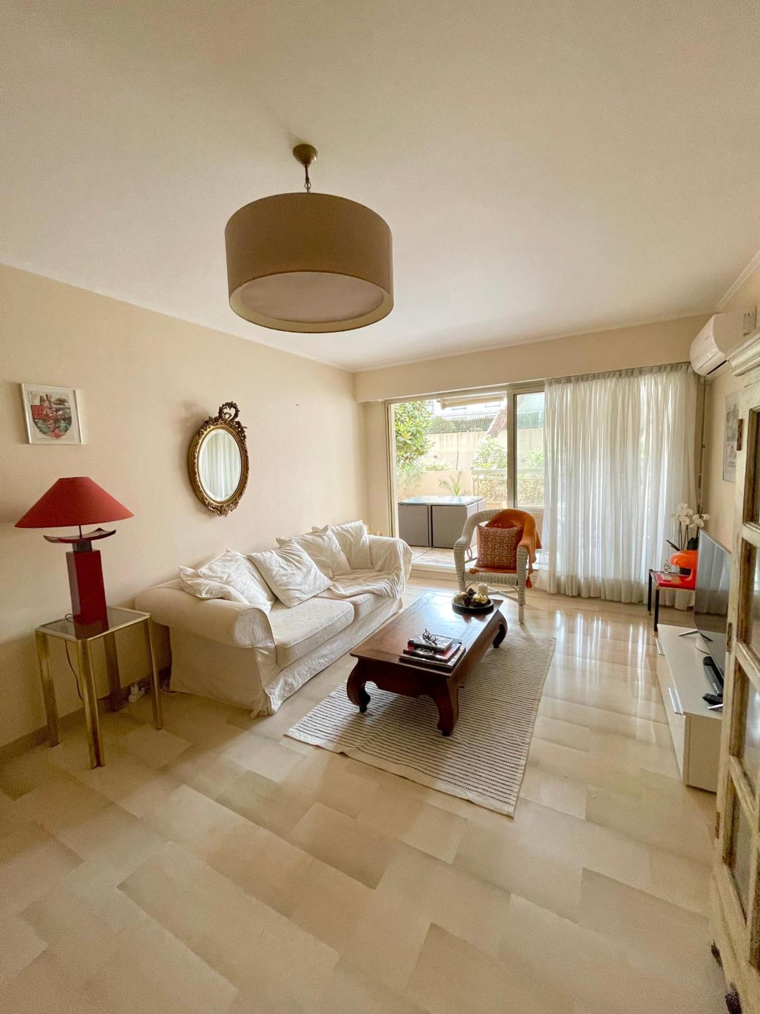 Apartment Avec Piscine Le Cannet