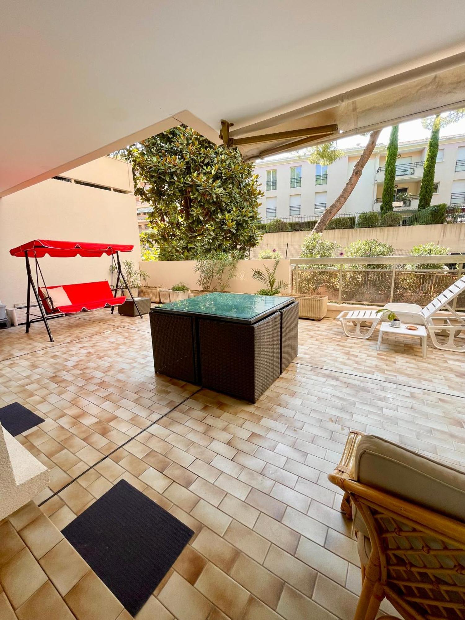 Avec Piscine Apartamento *